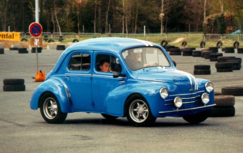 La 4CV de PASCAL