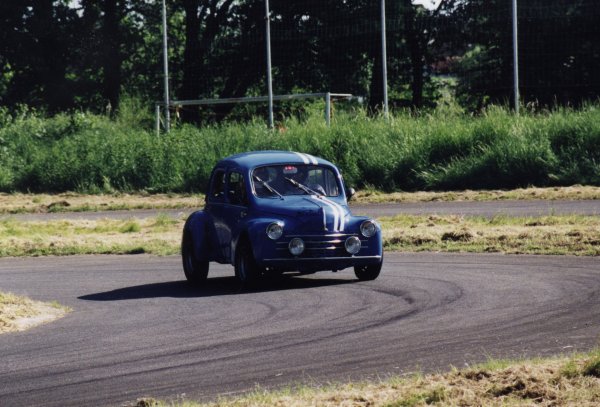 La 4CV de PASCAL