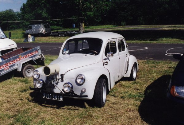 La 4CV de William
