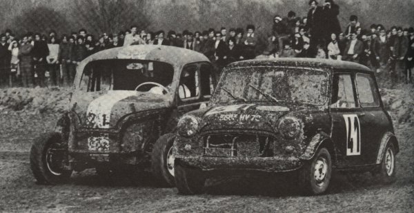 Une 4CV de POP CROSS