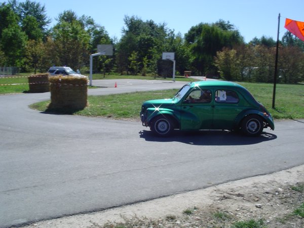 La voiture numro 4