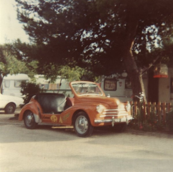 Une 4CV